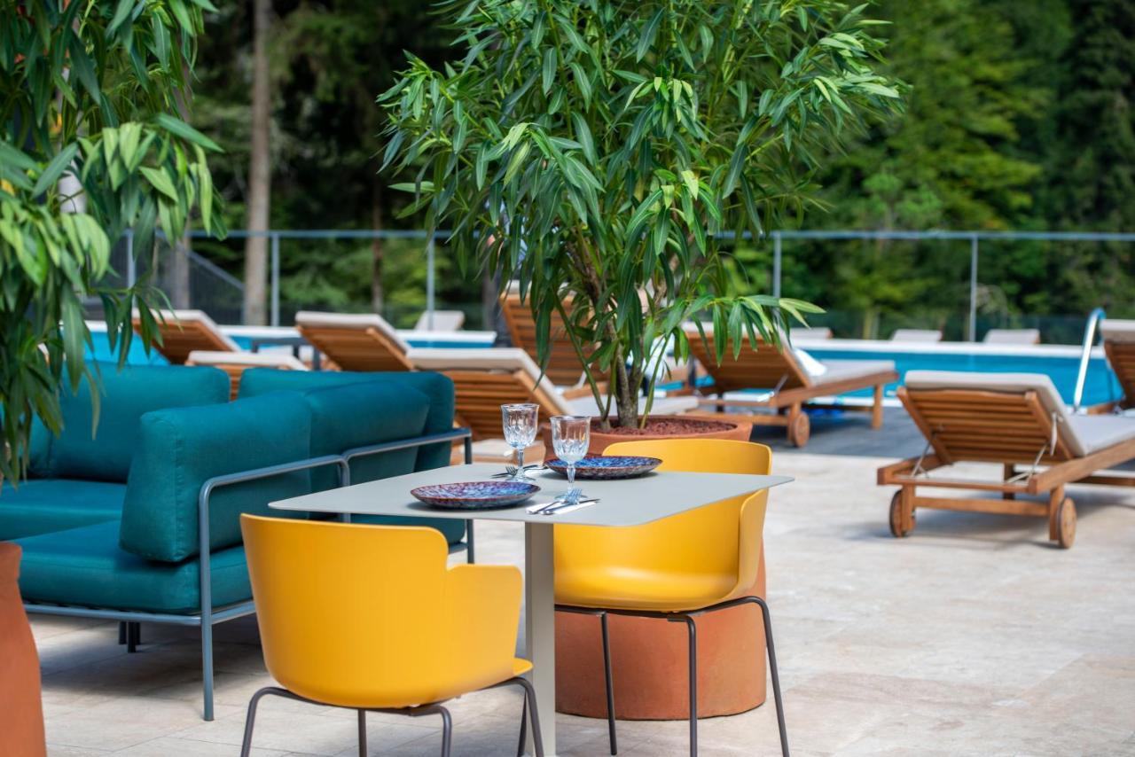 New Sairme Hotel Exterior photo