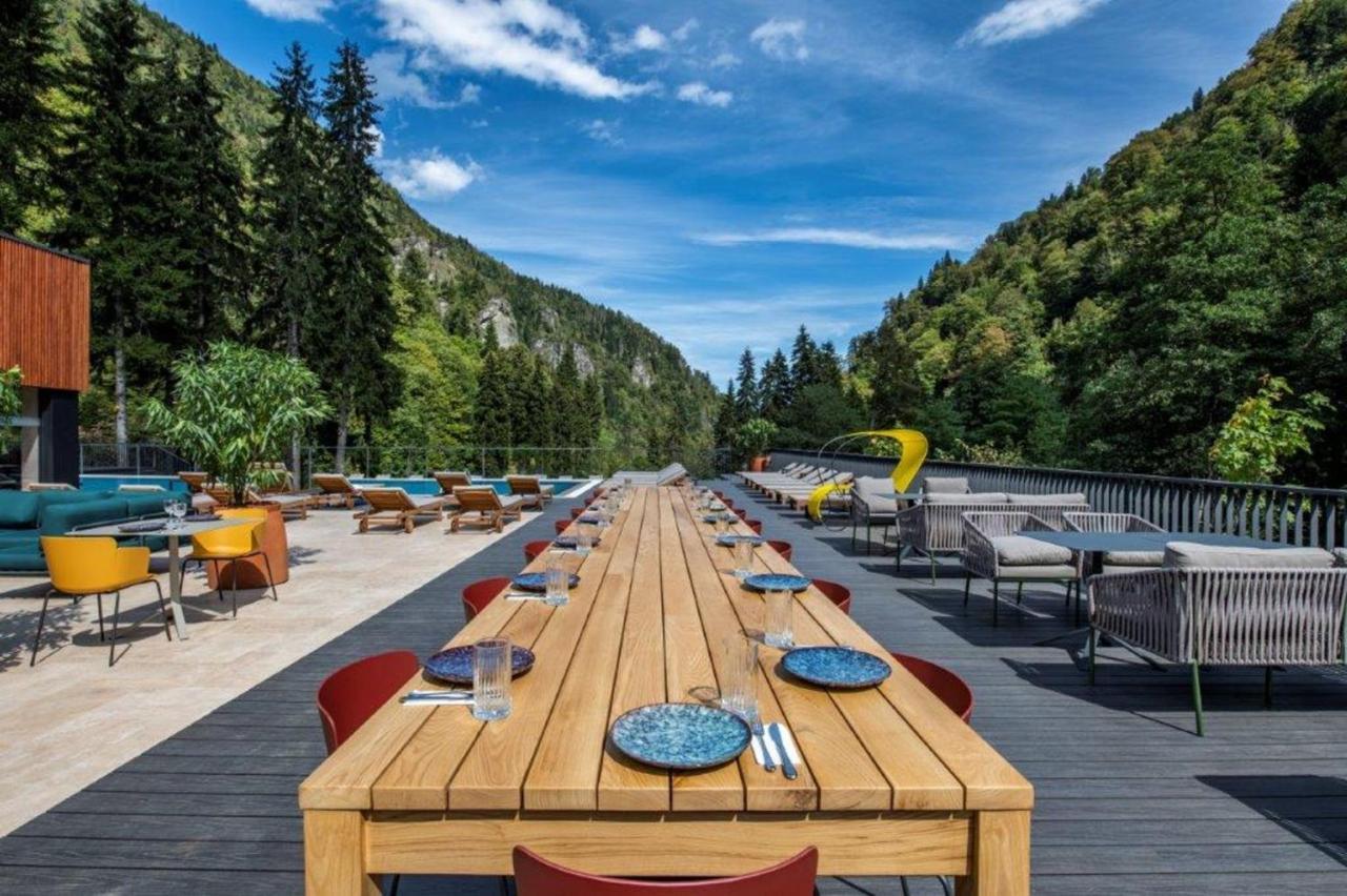 New Sairme Hotel Exterior photo