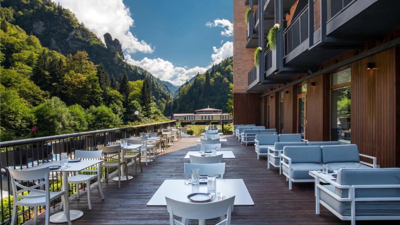 New Sairme Hotel Exterior photo